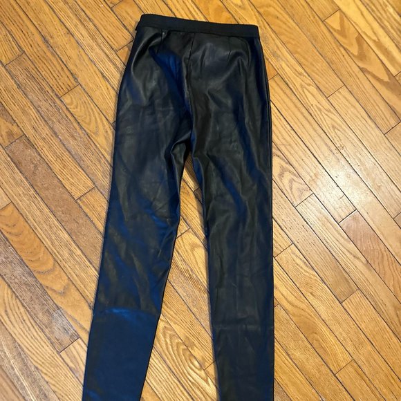 Reitmans (Willow & Thread) Faux Leather Pants - Picture 6 of 9